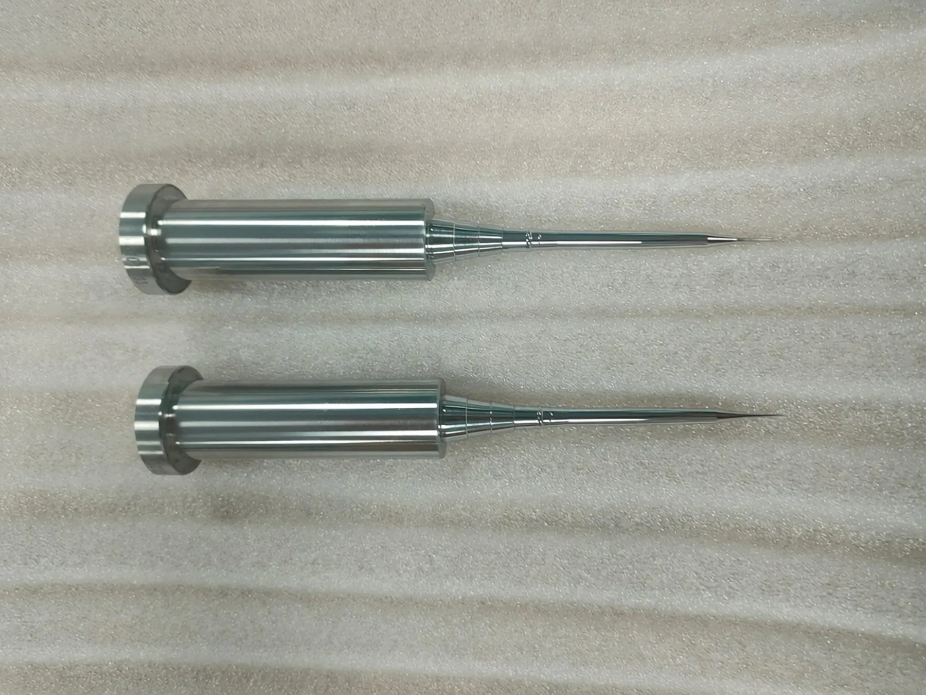 Ejector Pins & Flat Ejector Pins